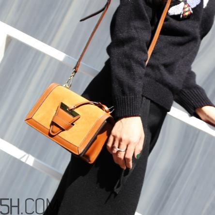 翻毛皮包掉色怎么辦？翻毛皮包包怎么上色？