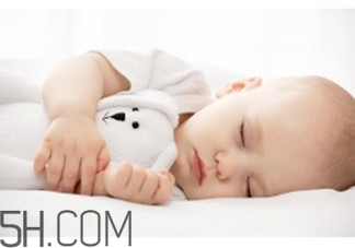 嬰兒猝死綜合征是怎么回事？寶寶睡覺(jué)常犯哪些錯(cuò)誤？
