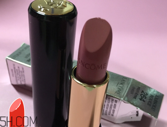 如何根據(jù)皮膚挑選口紅的顏色？雅詩蘭黛420和蘭蔻290顏色一樣嗎？