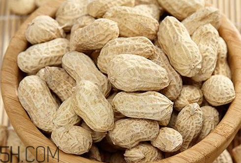 花生炒多久能熟 炒花生要炒多久 花生炒多久能熟 炒花生要炒多久