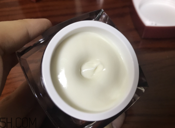 京城之霜為什么乳化之后才涂抹？京城之霜怎么用？