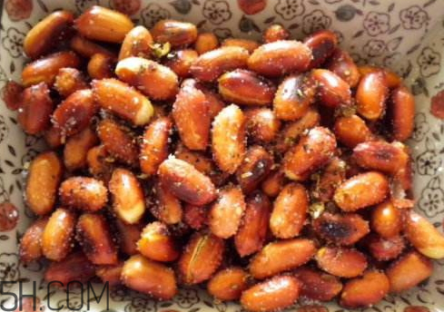 花生炒糊了還能吃嗎 花生炒糊了怎么辦 花生炒糊了還能吃嗎 花生炒糊了怎么辦