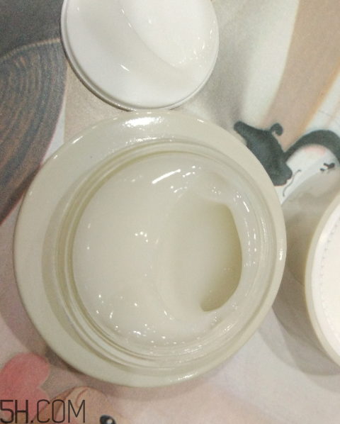 牛爾白玉蘭凍膜什么功效？牛爾白玉蘭凍膜熟齡肌適合嗎？