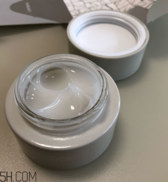 牛爾白玉蘭凍膜什么功效？牛爾白玉蘭凍膜熟齡肌適合嗎？