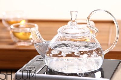 喝開水兌冷水好不好？開水兌冷水是陰陽水不宜喝嗎？