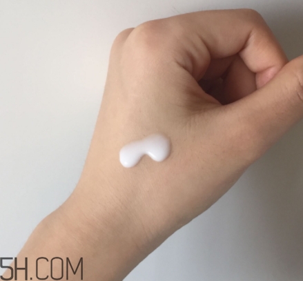 自然堂化妝品怎么樣？看看自然堂是否有激素