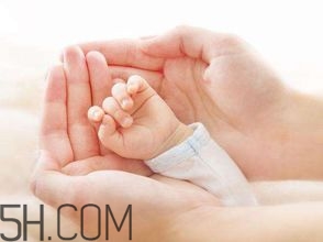 順產(chǎn)時吃什么補充體力？生孩子時可以吃東西嗎？