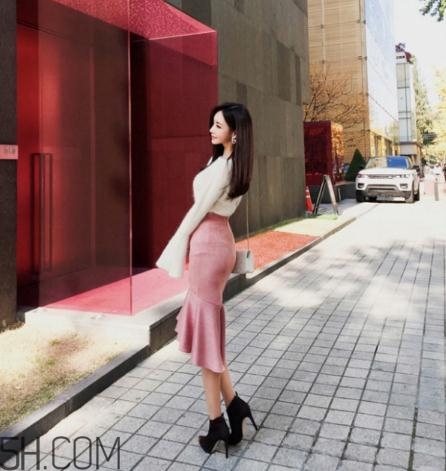 粉色裙子配什么鞋子？不同款式不同的風(fēng)格