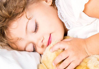 寶寶臉上長(zhǎng)濕疹都是為什么？哪些行為會(huì)影響寶寶睡眠的質(zhì)量？