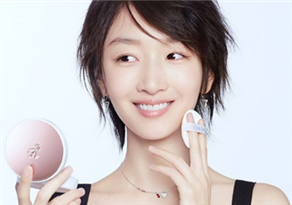 蘭蔻小粉盒氣墊怎么用？蘭蔻小粉盒氣墊適合什么膚質(zhì)？