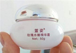 萱姿玫瑰水精華霜怎么樣？萱姿玫瑰水精華霜有激素嗎？