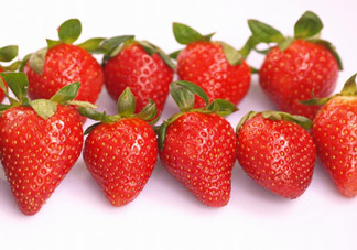 草莓有點(diǎn)爛還能吃嗎？草莓爛一點(diǎn)能吃嗎？