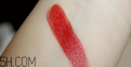 雅詩(shī)蘭黛和迪奧口紅哪個(gè)好用？雅詩(shī)蘭黛和迪奧口紅對(duì)比測(cè)評(píng)