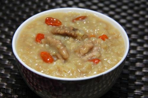 氣血不足和氣血充足都有什么表現(xiàn)？女人氣血不足該如何調(diào)理？