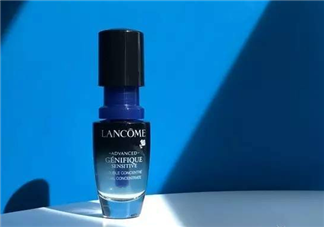 蘭蔻小黑瓶安瓶精華前需要擦乳液嗎？蘭蔻小安瓶打開步驟圖解