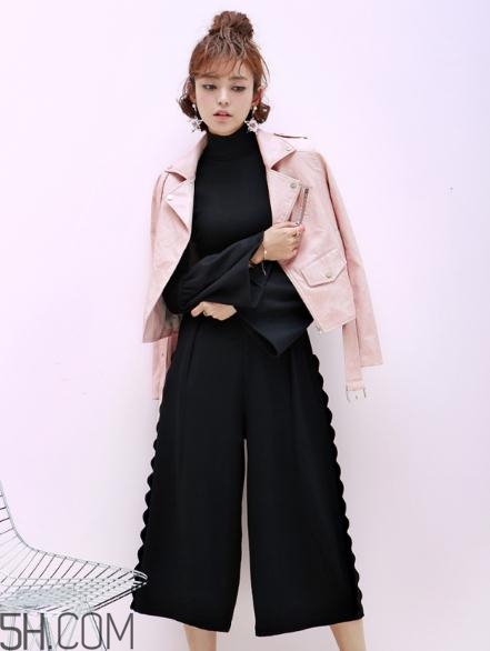 粉色皮衣怎么搭配好看？甜美機(jī)車(chē)少女風(fēng)