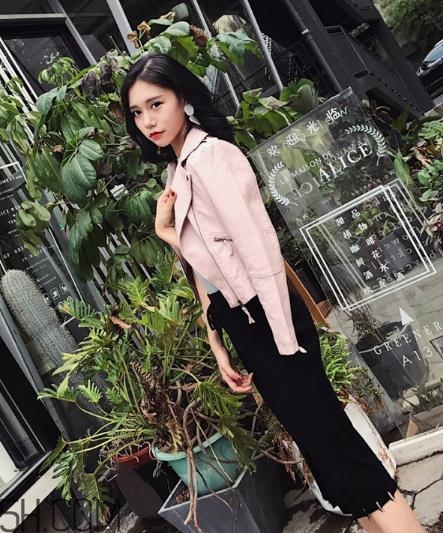 粉色皮衣怎么搭配好看？甜美機(jī)車(chē)少女風(fēng)