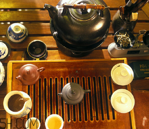 雨前龍井和明前龍井哪個好？雨前龍井口感如何