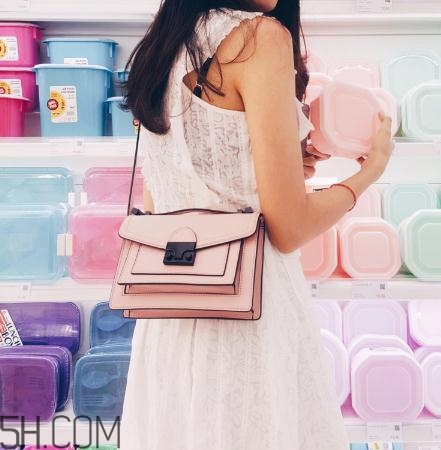 loeffler randall包包怎么樣？簡潔大方潮流的選擇