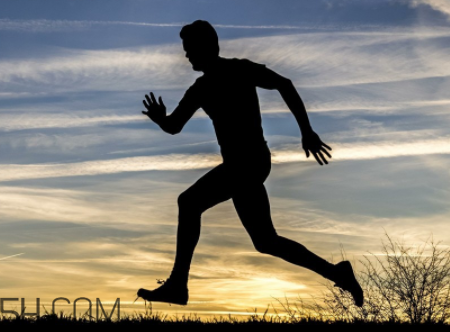 跑步不穿內(nèi)褲會(huì)影響性功能？跑步穿內(nèi)褲很有必要！