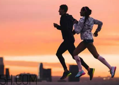 跑步不穿內(nèi)褲會(huì)影響性功能？跑步穿內(nèi)褲很有必要！