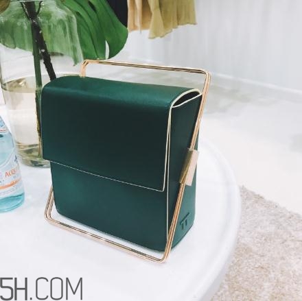 lautem包包多少錢？性冷淡風(fēng)輕奢包包代表