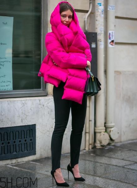 面包服怎么搭配顯瘦？這樣穿秒變紙片人