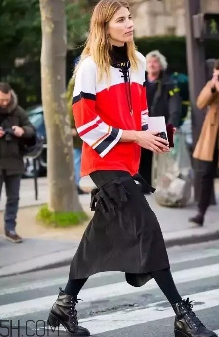 馬丁靴怎么搭配好看？這樣穿馬丁靴居然這么顯高