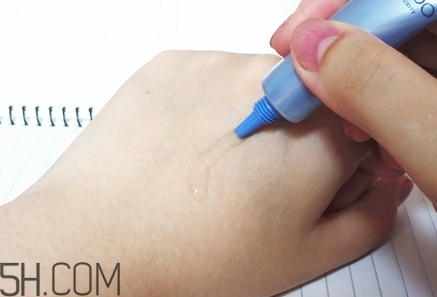 自然堂雪域和凝時哪個好？滿足不同的肌膚人群