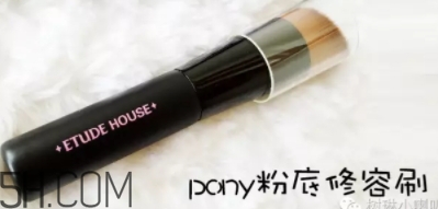 修容刷哪個牌子好？修容打得好少不了修容刷幫忙