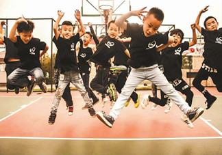 孩子學(xué)街舞好不好？學(xué)街舞好處多多