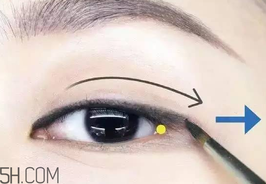 V型眼線怎么畫(huà)？V型眼線畫(huà)好美到冒泡