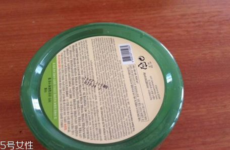 得鮮蘆薈膠含酒精嗎？蘆薈膠當(dāng)睡眠面膜的作用