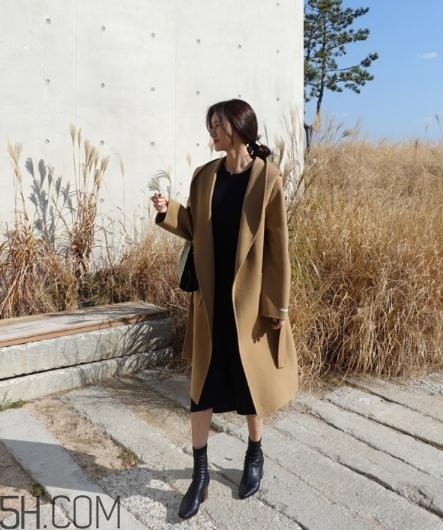 卡其色大衣怎么搭配？這樣穿氣質(zhì)滿滿