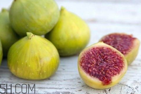 無花果外面白的能吃嗎 小心傷害你的皮膚 無花果外面白的能吃嗎 小心傷害你的皮膚