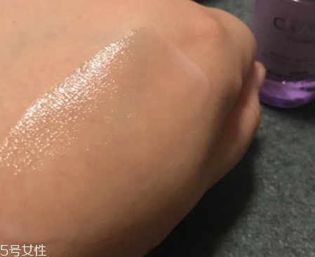 自然堂凝時鮮顏系列適合什么膚質(zhì)？