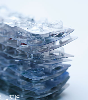 媽富隆要吃多久？短效避孕藥服用時(shí)間