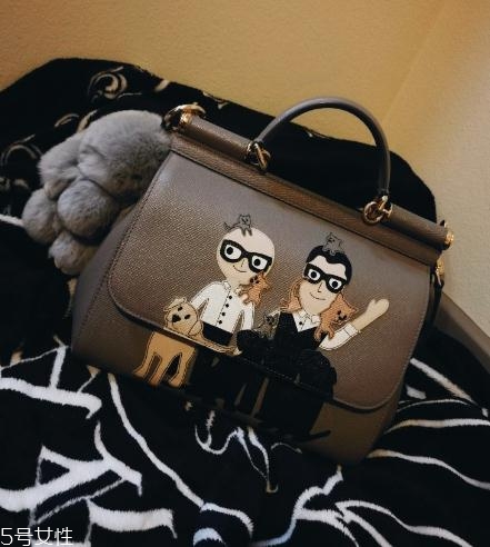 杜嘉班納包包什么檔次？經(jīng)典貴族的必入品牌