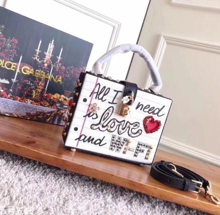 杜嘉班納包包怎么樣？懂行的人都買了它