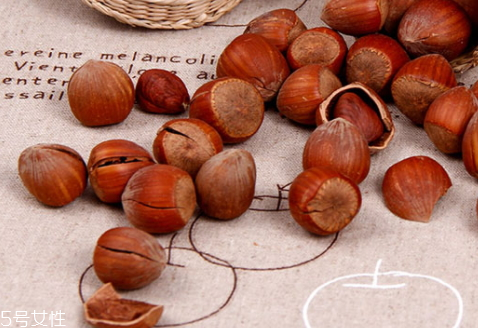 榛子可以放冰箱嗎 幾類(lèi)不宜放冰箱的食物 榛子可以放冰箱嗎 幾類(lèi)不宜放冰箱的食物