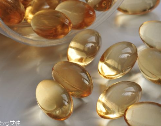 乙型流感會(huì)反復(fù)發(fā)燒嗎？乙型流感典型癥狀要當(dāng)心