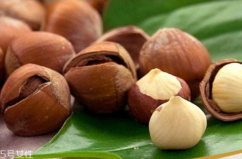 榛子炒多長時(shí)間 讓你大飽口福