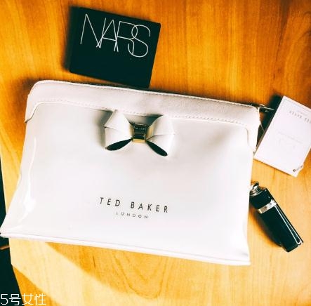 ted baker在中國有專柜嗎？顏值超高還不會撞款的包包