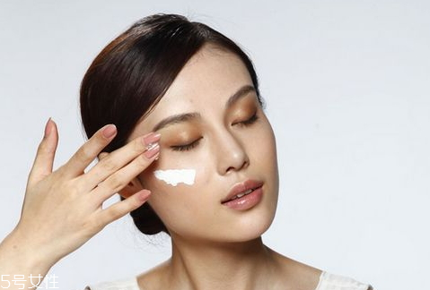 珍珠粉面膜怎么調(diào) 讓你皮膚白皙嫩滑 珍珠粉面膜怎么調(diào) 讓你皮膚白皙嫩滑