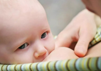 怎么樣才能有效追奶？堅持親喂是關鍵