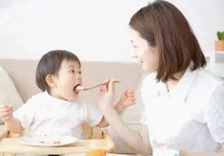 一歲以內(nèi)的寶寶不能吃什么？醬油等常見食物不能吃