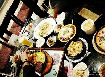 女人常吃哪些食物能滋陰補(bǔ)血？五大滋陰補(bǔ)血圣品