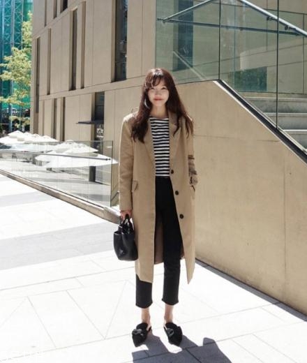 卡其色大衣配什么褲子？這樣穿秒變氣質(zhì)女神
