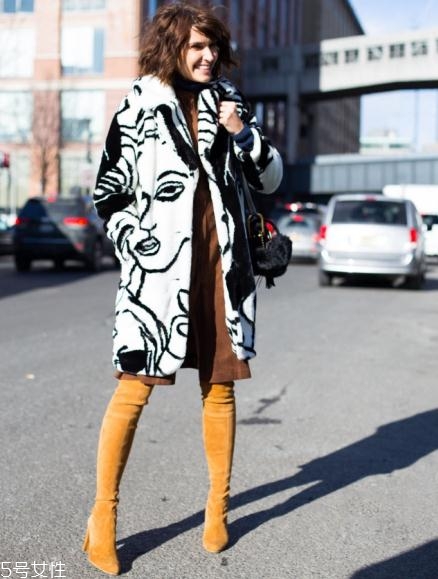 過膝長靴怎么搭配好看？這樣穿時(shí)尚又保暖