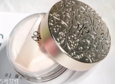 定妝粉可以帶上飛機(jī)嗎？答案是不需要托運(yùn)